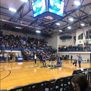 Meet your Posher, Natalie